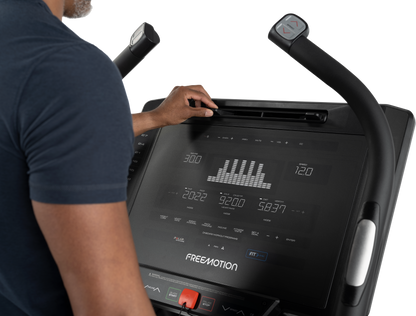 Freemotion SMARTSERIES™ i10.9b Incline Trainer