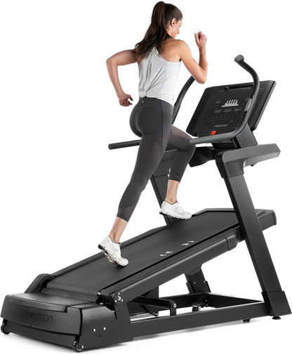 Freemotion SMARTSERIES™ i10.9b Incline Trainer