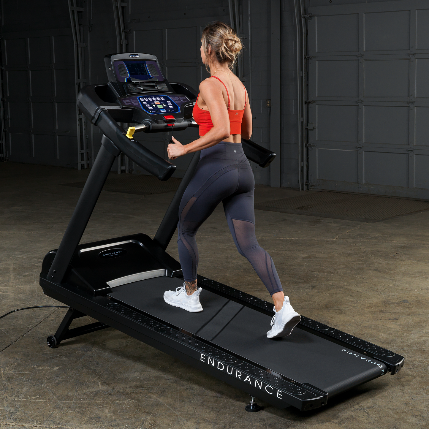 Endurance by Body-Solid (T150) Incline Treadmill for Jogging & Walking, 400lbs. Weight Capacity, 4 HP Electric Motor Running Machine With Anti-Static Carbon Woven Belt, Speed Range 0.5-12.5 mph, Black