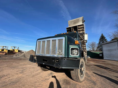 1994 INTERNATIONAL 2674 Triaxle