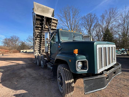 1994 INTERNATIONAL 2674 Triaxle