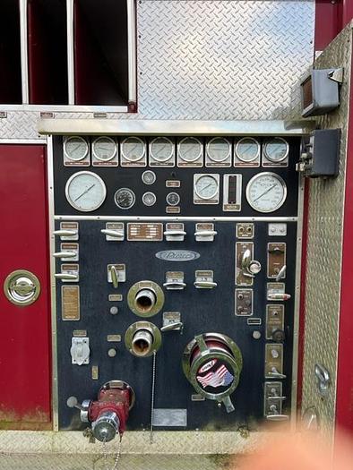 1988 PIERCE FIRE TRUCK