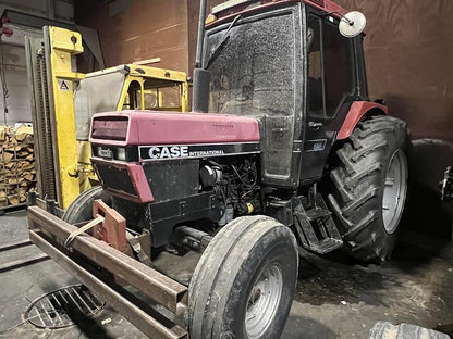 1990 CASE IH 585