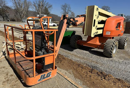 2018 JLG 450AJ